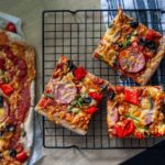 Domowa fit pizza na cieście pszenno-gryczanym